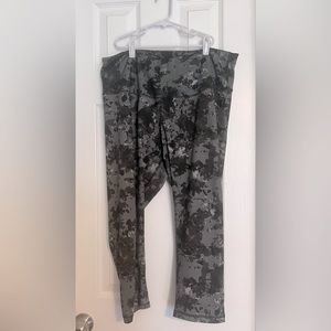 Women’s Workout Capris